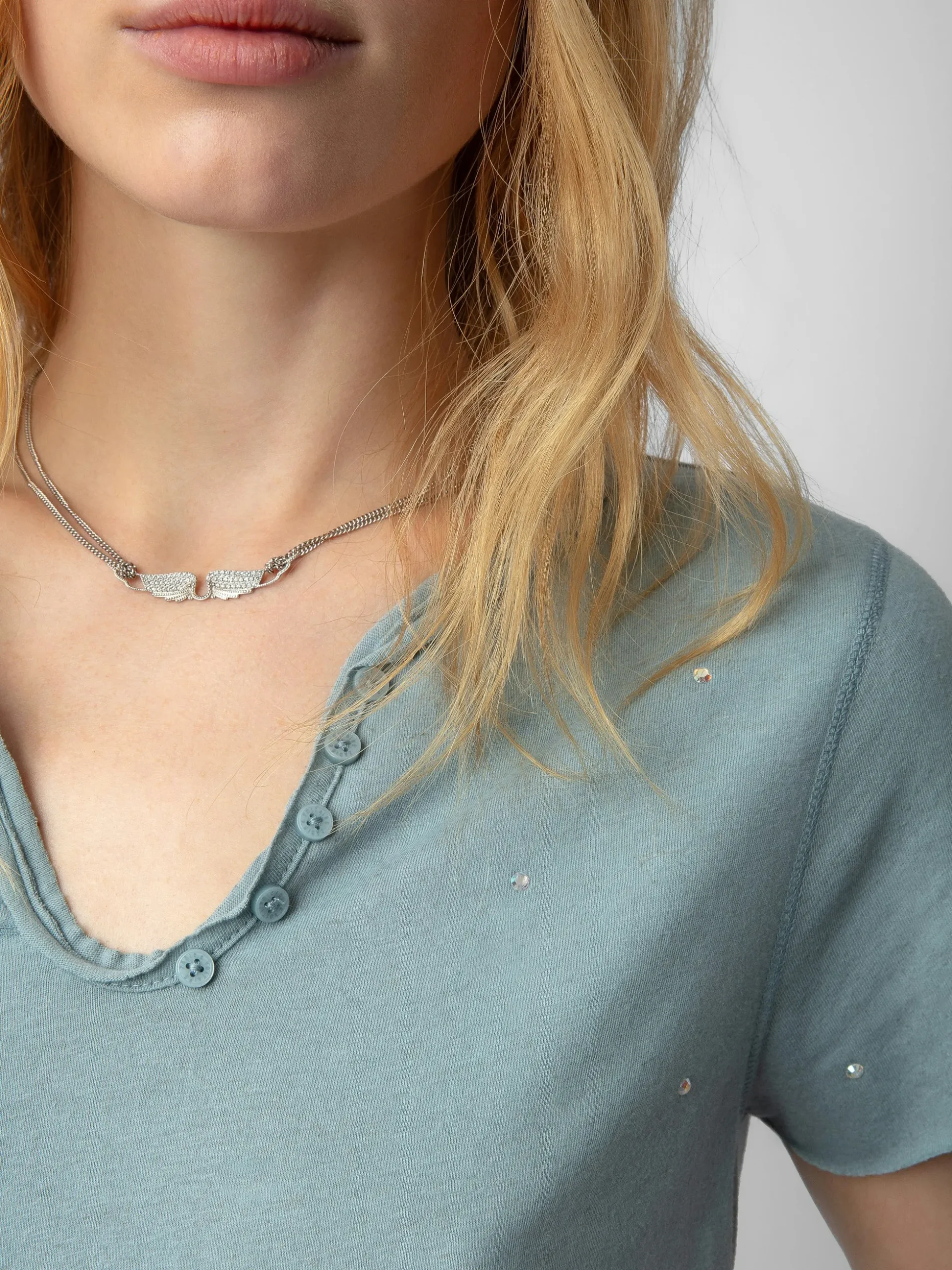 diamant_henley_tshirt_2.webp Zadig&Voltaire Diamanté Henley T-shirt Glacier Store