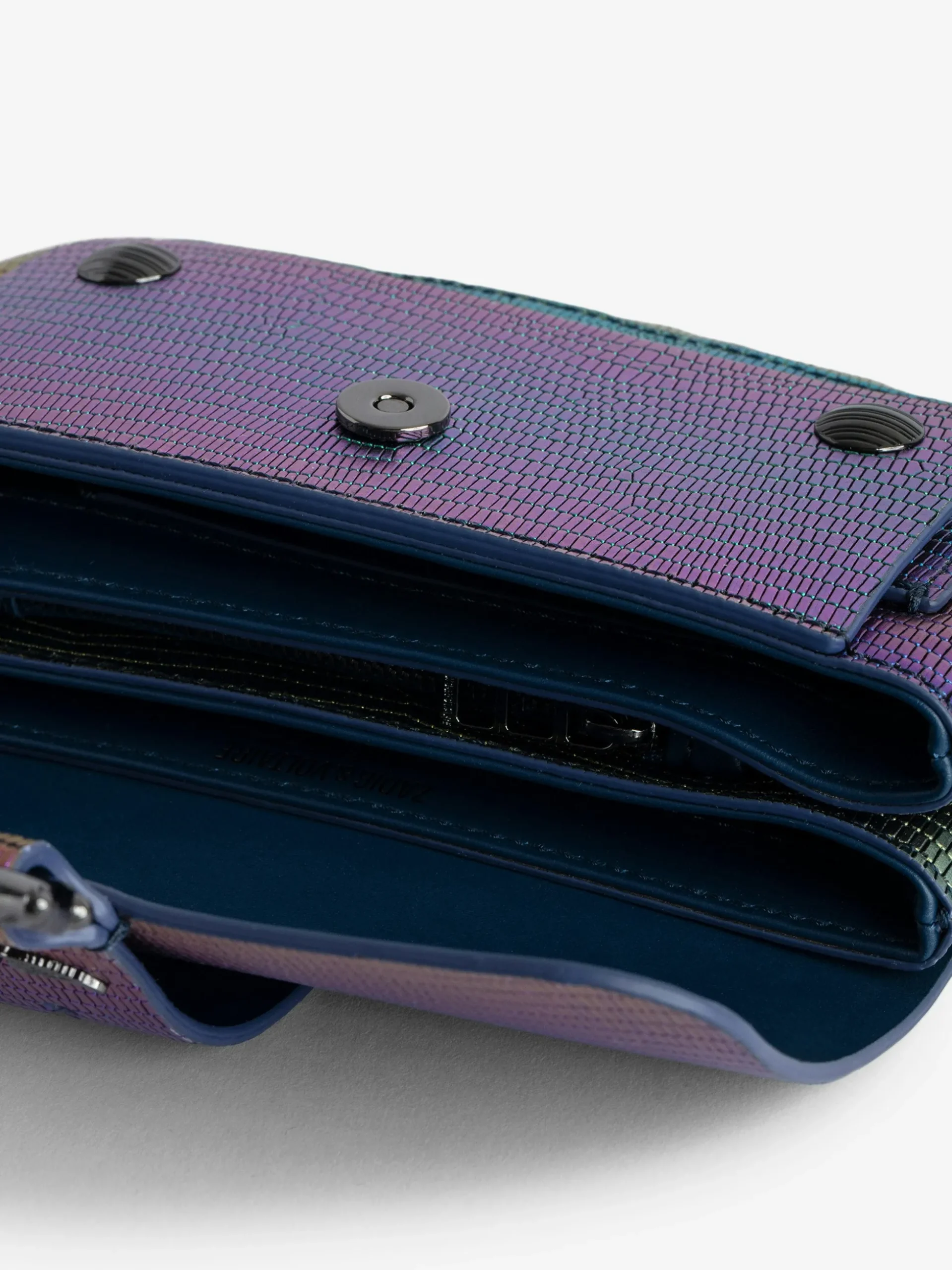 kate_wallet_embossed_metallic_bag_5.webp Zadig&Voltaire Kate Wallet Embossed Metallic Bag Rainbow Best