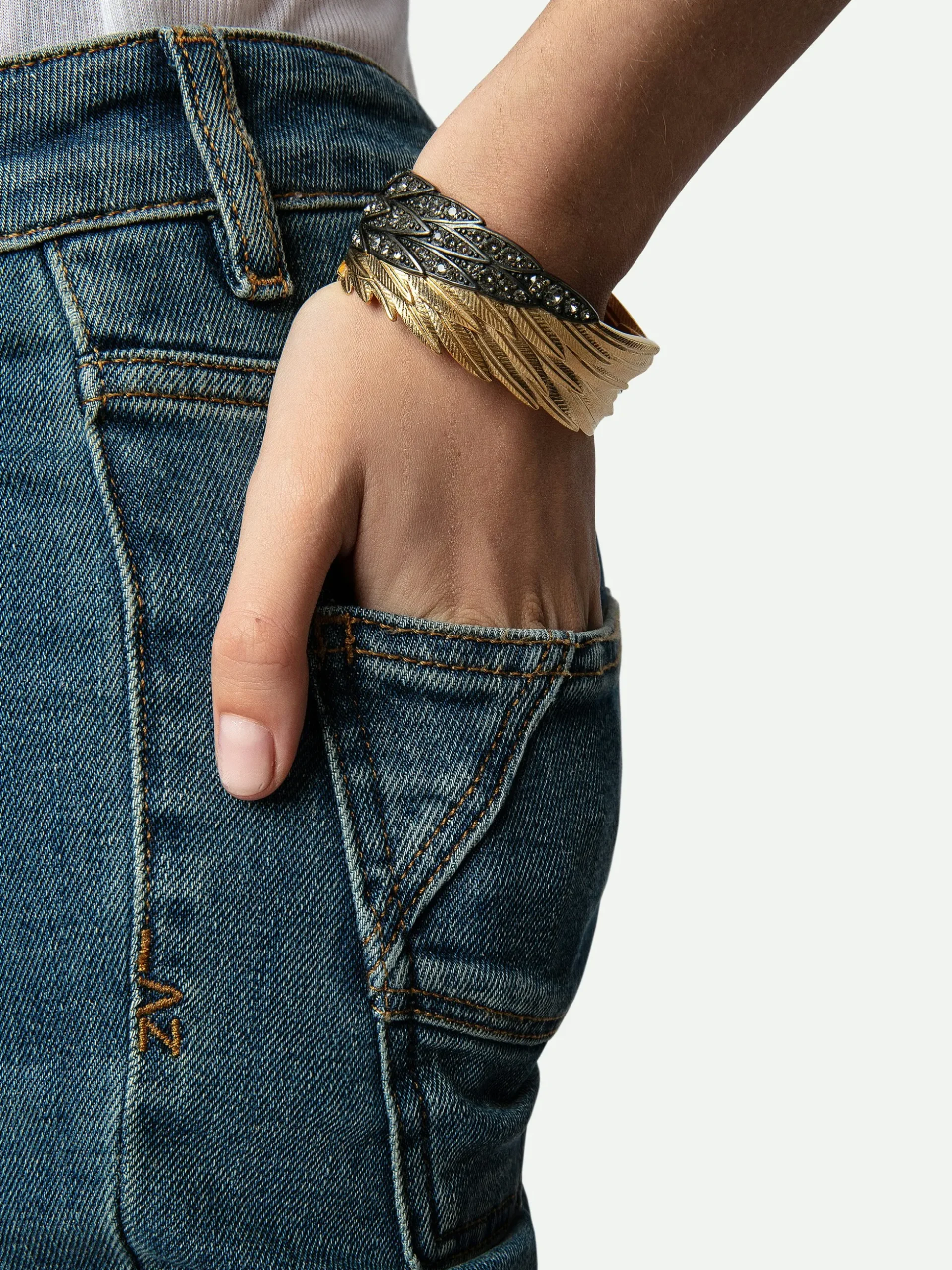 rock_feather_spread_your_wings_bracelet_3.webp Zadig&Voltaire Rock Feather Spread Your Wings Bracelet Old gold Cheap